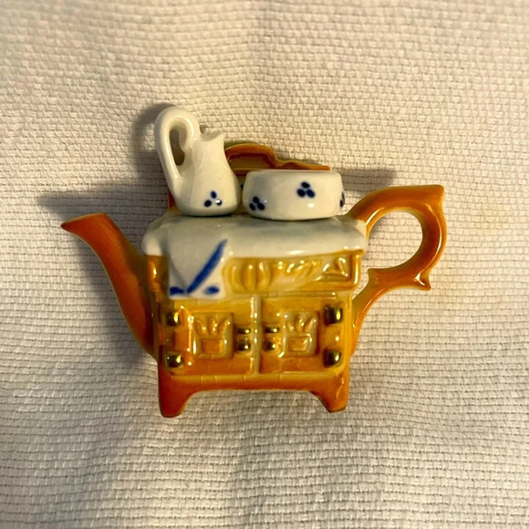 Vintage CARDEW DESIGN Teapot Miniature Porcelain Victorian Wash Stand - Picture 1 of 5